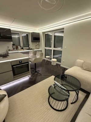 Gehoben wohnen mit Aussicht! Erstbezug nach Sanierung in der 12. Etage 86m2 mit Balkon!