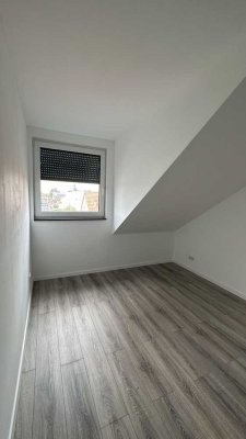 Neubau: 2,5 Zimmer Wohnung in Wesseling Urfeld für Singles/Pärchen (preis inkl. Strom)