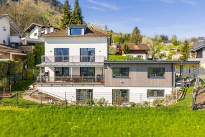 Imposantes Einfamilienhaus &amp; 3 Zi.-Whg. im Hampton-Stil mit Wintergarten, Doppelgarage uvm.