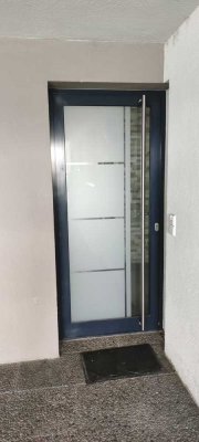 3 - Zi-Wohnung für Single/Paar mit schönem grünem Weitblick in die Weinberge und über die Stadt