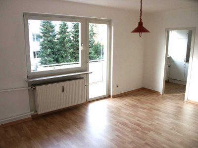 Helle 1-Zimmer-Wohnung mit Balkon und EBK in Wiesbaden