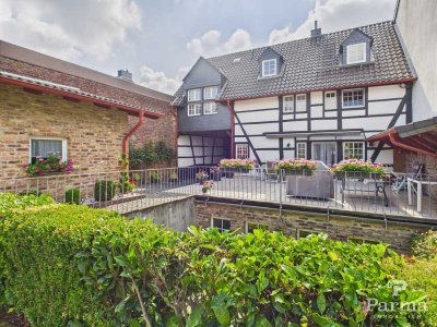 Einfamilienhaus - Baudenkmal in Top-Zustand und familiengerechter Aufteilung in Düren-Derichsweiler
