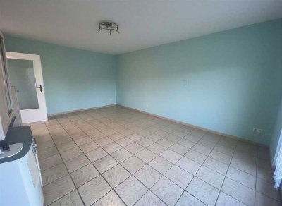 Komfortable Etagenwohnung mit Balkon &amp; Tiefgaragenstellplatz
