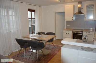 Probier's mal mit Gemütlichkeit! pfiffige 3-Zimmer-Wohnung mit XXL-Balkon/Loggia