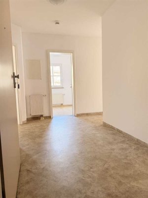 Schöne 3-Raumwohnung mit Balkon & TG-Stellplatz als Kapitalanlage oder Selbstnutzung in Debschwitz