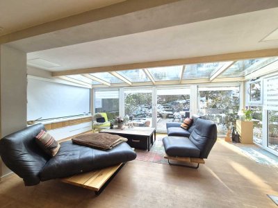 *RESERVIERT* Stilvolle Doppelhaushälfte mit großzügigem Wintergarten und Blick in die Natur