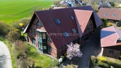 170 m² Maisonette Wohnung mit Balkon, Terrasse sowie zwei Parkplätzen