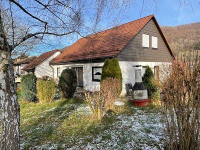 Einziehen & Wohlfühlen! Freistehendes Einfamilienhaus in Gruibingen!