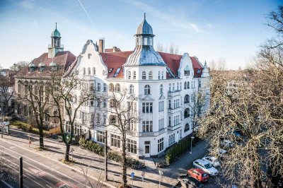 Penthouse in historischer Architektur - frei lieferbar