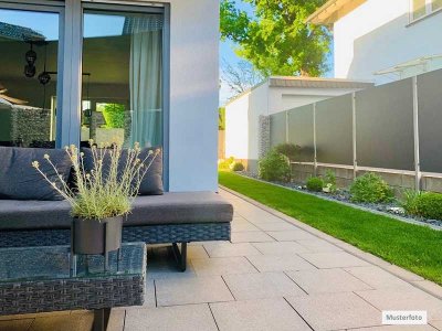 Provi frei Einfamilienhaus mit Garage in 33609 Bielefeld -