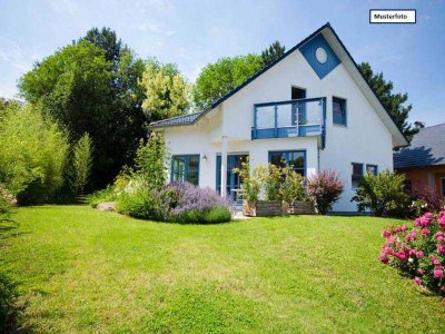 Provi frei Einfamilienhaus mit Garage in 14476 Potsdam -