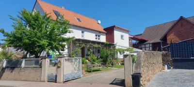 Großes Bauernhaus mit viel Platz und Potenzial