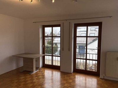 Helle, ruhige 2-Zimmer-Wohnung im 1. OG mit Balkon in Ingolstadt-Gerolfing