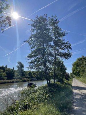 Kernsanierte DHH in idyllischer Lage mit großem Garten, Garage & Vollkeller - frisch saniert