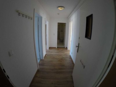 Schöne 2-Zimmer-DG-Wohnung in der Altstadt/City mit neuer EBK