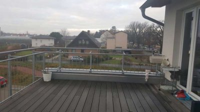 Haus (180 qm), EBK, Dachterrasse, Garten, Stellplatz in Britz
