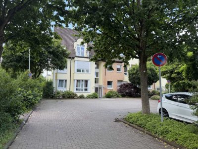Helle 2-Zi.-Erdgeschosswohnung mit Südterrasse, Gartenanteil und Tiefgaragenstellplatz in Schlebusch
