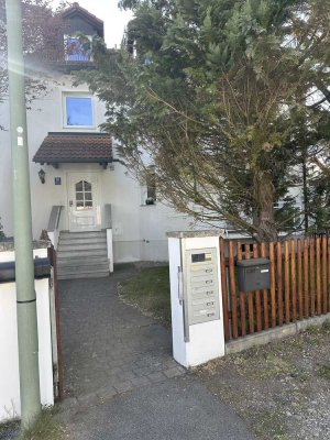 2-Zimmer-Souterrain-Wohnung in München-Lochhausen