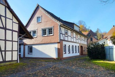 Ein- bis Zweifamilienhaus in Dassel-Lauenberg