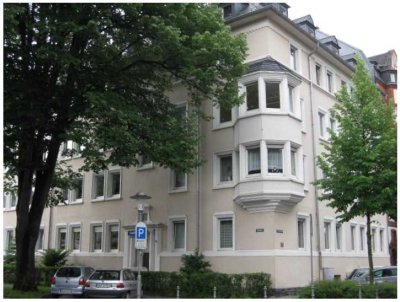 Attraktive 3 ZKB Altbauwohnung in der Südallee (Bestlage)