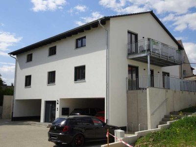 Ruhige Zwei-Zimmer-Wohnung mit Gartenanteil in Weisendorf