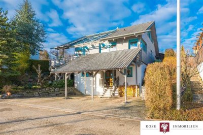 Freistehendes Einfamilienhaus mit ELW und Aussicht auf großem Grundstück in Winnenden-Bürg