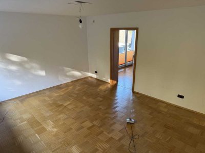 Helle 7-Zimmer-Wohnung mit Balkon in Wilnsdorf-Ortsteil