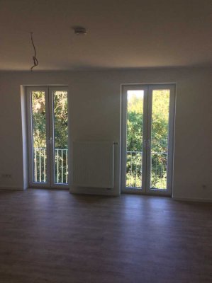 Lemwerder: 2,5-Zimmer-Wohnung mit Balkon und EBK