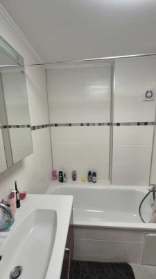 3 room furnished appartment no commission