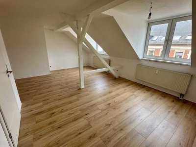 Gemütliche 2-Raumwohnung am Schloßteich - Erstbezug nach Renovierung
