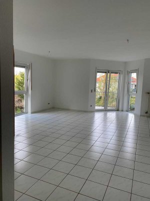 2-Zimmer Wohnung mit Balkon in Spiesheim
