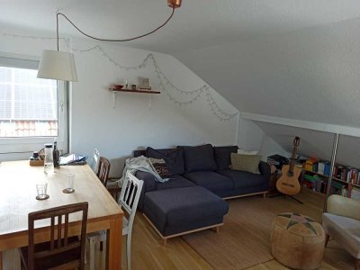 2-Zimmer Wohnung in Unterjesingen mit Küche, Balkon und Keller
