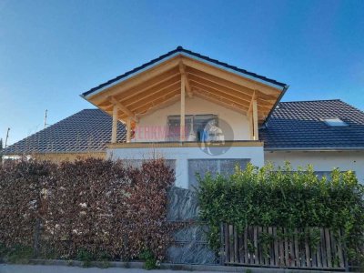 Erstbezug Dachgeschosswohnung mit 4,20m Deckenhöhe und großer überdachter Terrasse