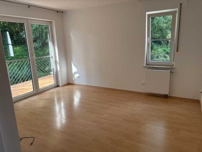 Ansprechende 3-Zimmer-Maisonette-Wohnung mit Balkon in Langerwehe