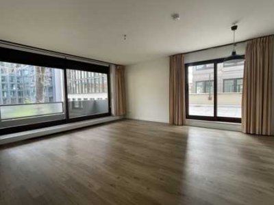 Ruhe und Freiheit inkl. riesiger Dachterrasse im besten Westend
