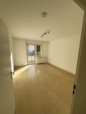 1 Zimmer Wohnung mit Balkon | bezugsfrei | Perfekt für Kapitalanleger | Ludwigshafen Friesenheim