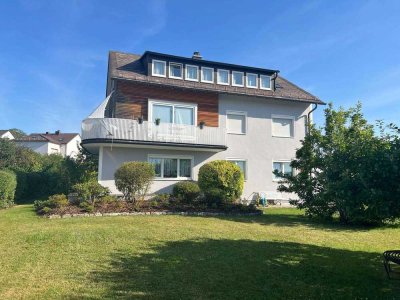 Großzügige 4-Zimmer-Wohnung mit Balkon & Garage in Hof