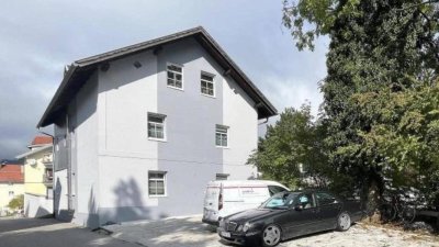 3 Zimmer Wohnung sehr zentral mit Balkon