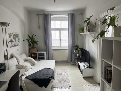 Zwischenmiete: Möbilierte 1,5 Zimmerwohnung (01.04-30.09.2026)