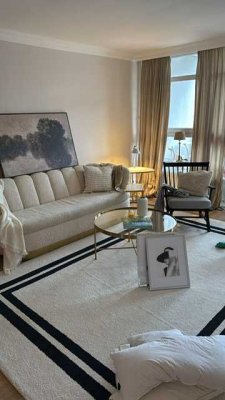 bezaubernde Wohnung mit stilvoller Möblierung * Balkon * Aufzug * top Lage