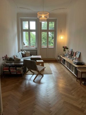 Exklusive, sanierte 5,5-Raum-Maisonette-Wohnung mit Einbauküche in Berlin Prenzlauer Berg