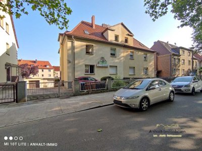 Charmante 2-Raum-Dachgeschosswohnung in zentraler Lage