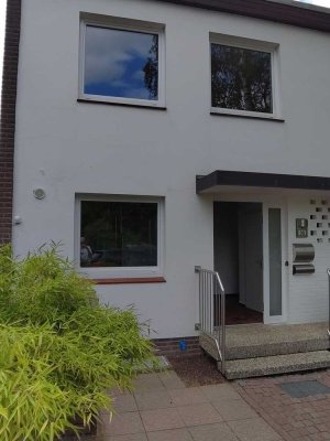 Bezugsbereites Endreihenhaus in Waldrandnähe