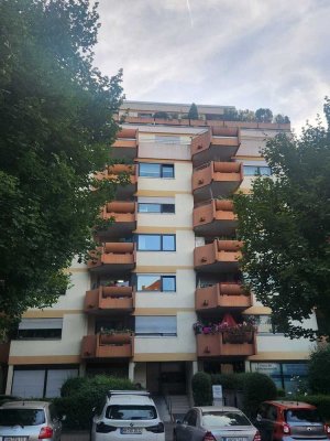 Heilbronn Ost-3,5 Zimmer Wohnung mit Tiefgaragenplatz