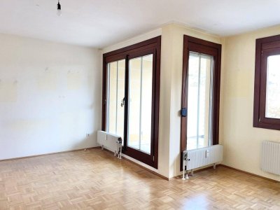 PROVISIONSFREI VOM EIGENTÜMER! SANIERUNGSBEDÜRFTIGE 2-ZIMMER-WOHNUNG MIT EIGENGARTEN!