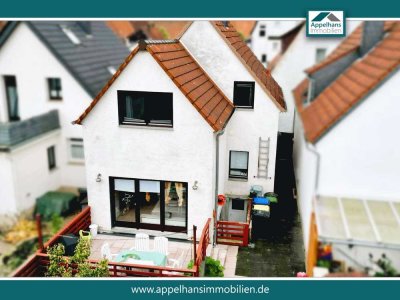 Ihr Traumhaus in Lemgo wartet: Stilvolles Einfamilienhaus mit lichtdurchfluteten Räumen