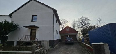2-Familen-Haus mit Doppelgarage in Scheßlitz