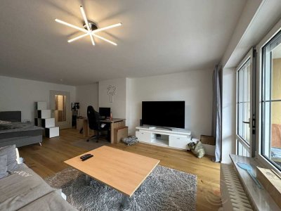Großzügiges Single-Apartment mit West-Loggia und separater Küche nahe Hochschule Kempten (Allgäu)