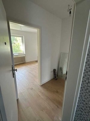 TOP LAGE in DEUTZ !! komplett sanierte Wohnung mit neuer Küche !