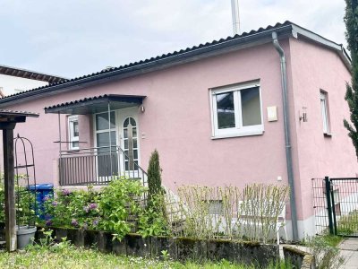 Freistehendes Einfamilienhaus mit vielen Möglichkeiten in ruhiger Lage